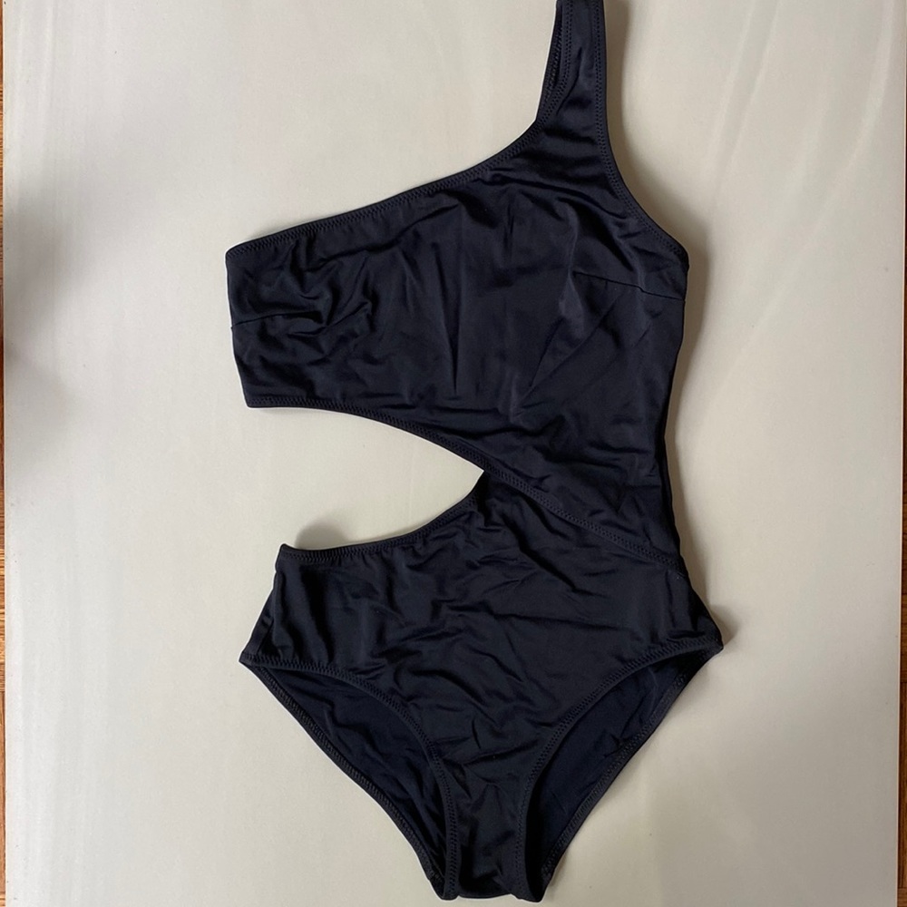 Solid & Stripped One Shoulder One Piece Black M
